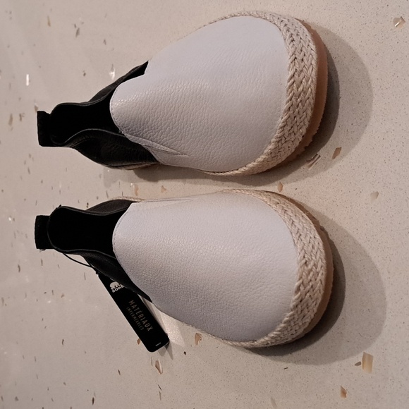 NWT Sorel Ella slip on - Picture 3 of 9